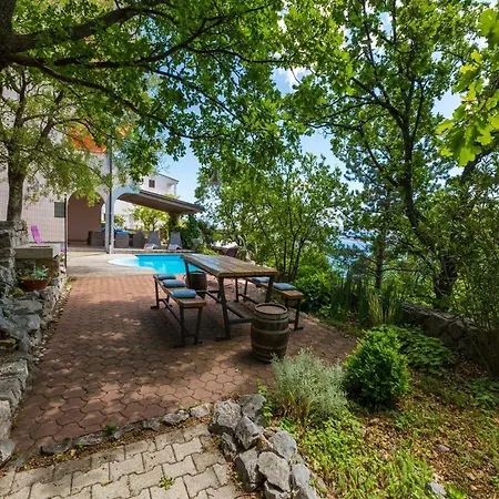 Djusi Apartament Dramalj