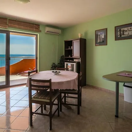 Djusi Apartment Dramalj