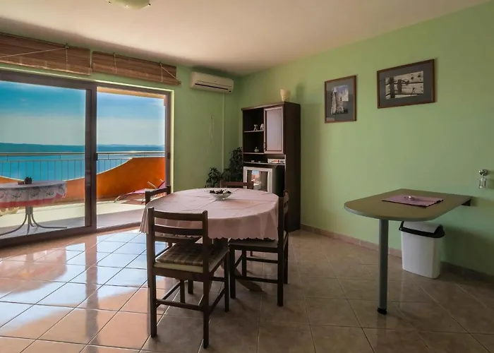 Djusi Apartment Dramalj