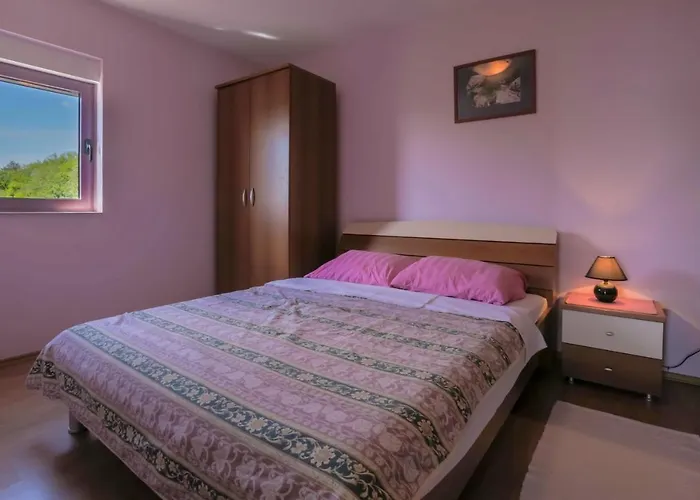 Appartement Djusi